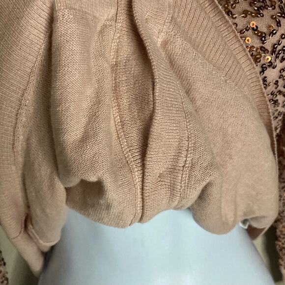 American Eagle Womens Rose Gold Sequin Cardigan Sweater Button Front Size Medium - Picture 9 of 16